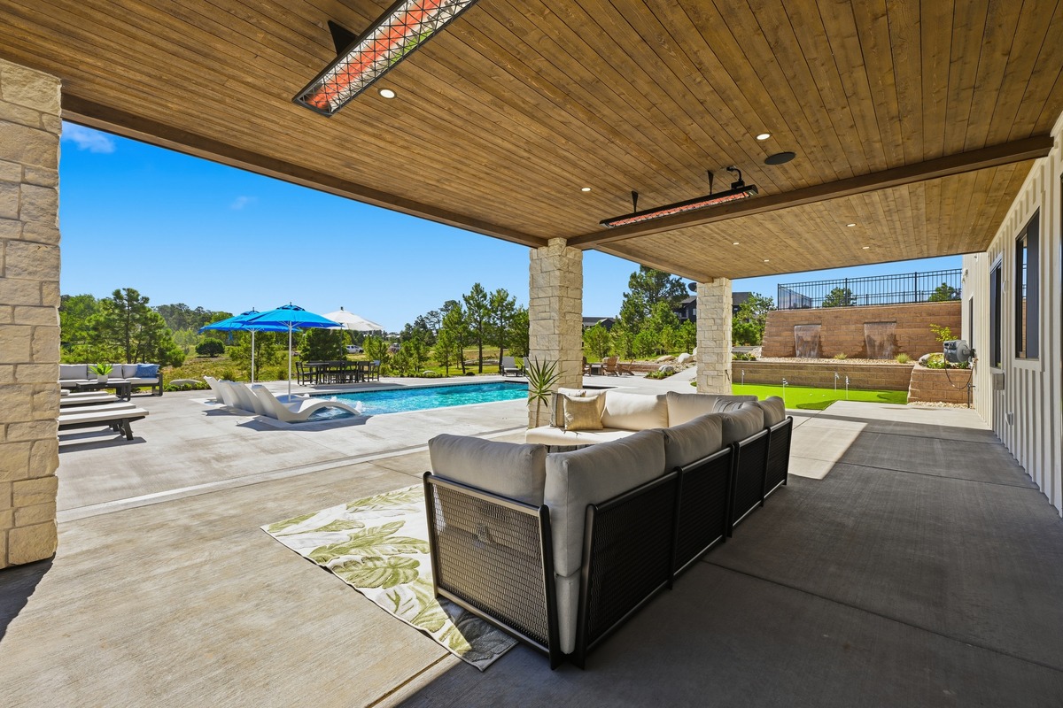 CD-Series heaters with Contemporary Motif on the patio of Emerson Estate by Abigail Homes, winner of 6 awards at the Colorado Springs Parade of Homes. CD-Series heaters with Contemporary Motif on the patio of Emerson Estate by Abigail Homes, winner of 6 awards at the Colorado Springs Parade of Homes.